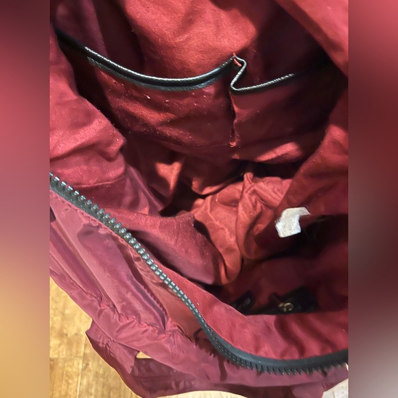 Sondra Roberts Squared shoulder tote - Picture 3 of 3